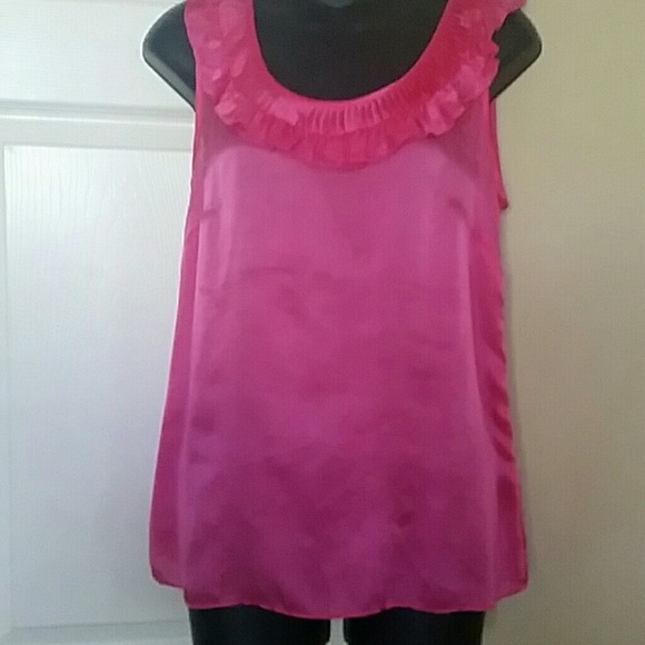 J. Crew Tops - J Crew hot pink top size 4 EUC